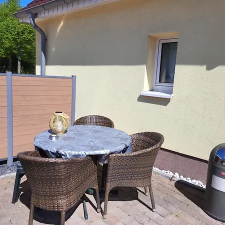 Kleines Feines Kuehlungsborn, Mit Terrasse, Parkplatz & Wlan, 300m Vom Entfernt